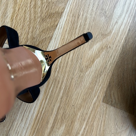 NWOT Authentic Tory Burch Sude Sandals. Size 8. Black. - Picture 4 of 6